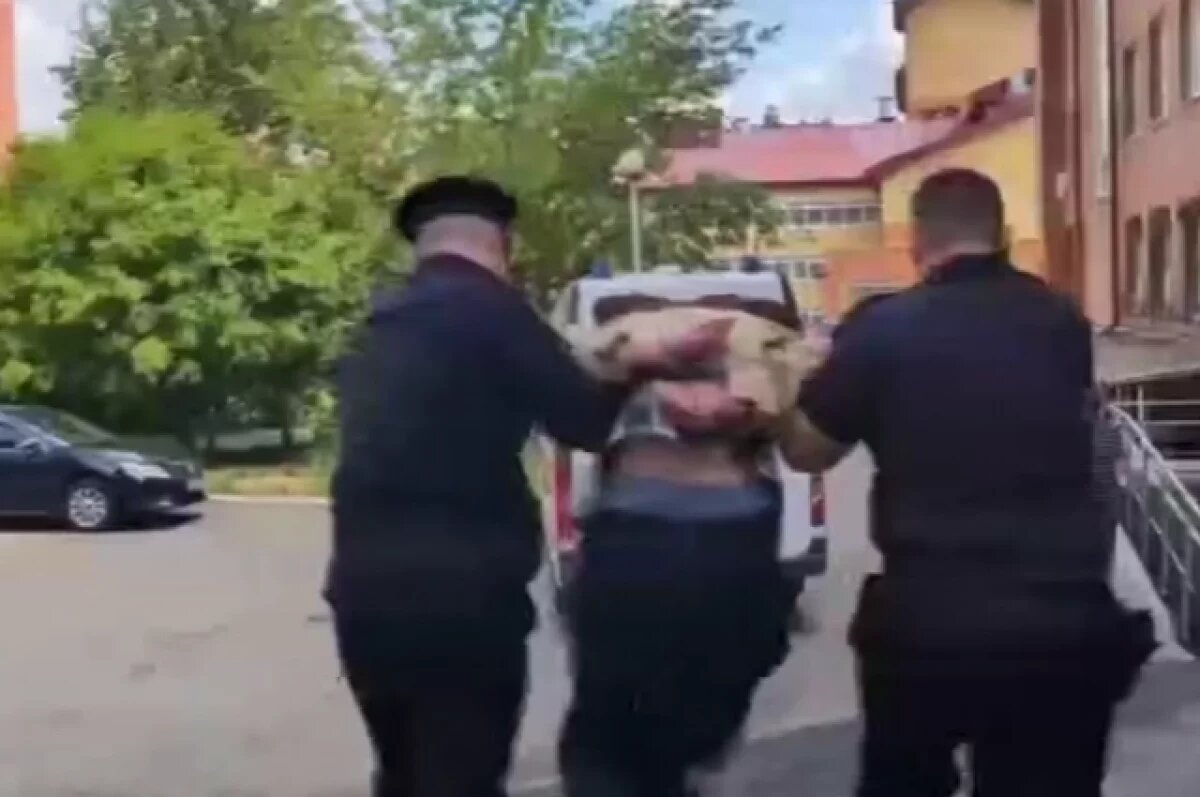    Напавший на врачей пациент в иркутской больнице, ранее вёл себя агрессивно