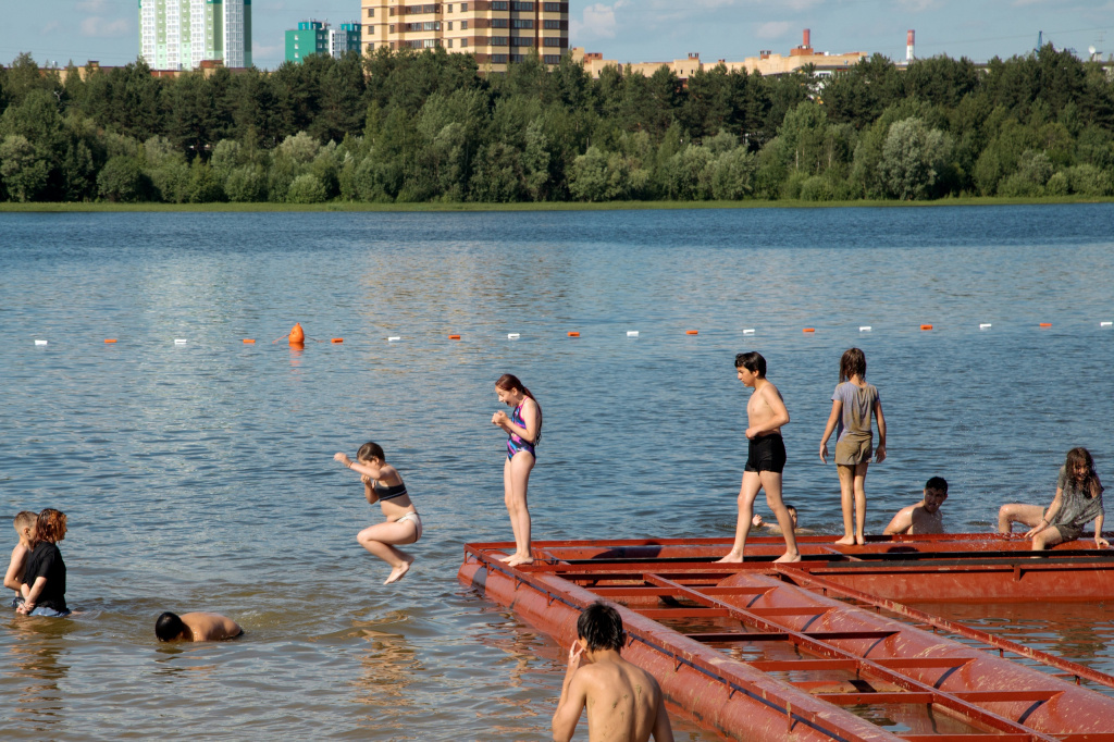    Прокуратура Югры в связи с гибелью детей на водоемах региона призывает родителей к внимательности