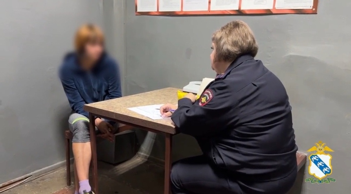    В Железногорске Курской области задержали пьяную автоледи без прав с ребенком в машине