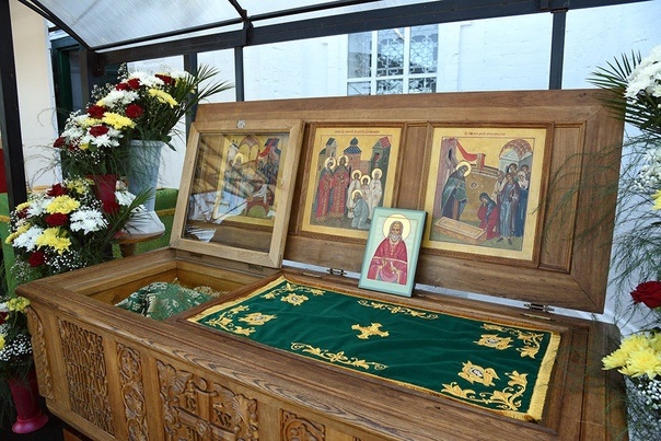 Мощи чудотворца Алексея Бортсурманского находятся в храме села Бортсурманы Пильненского района Новгородской области