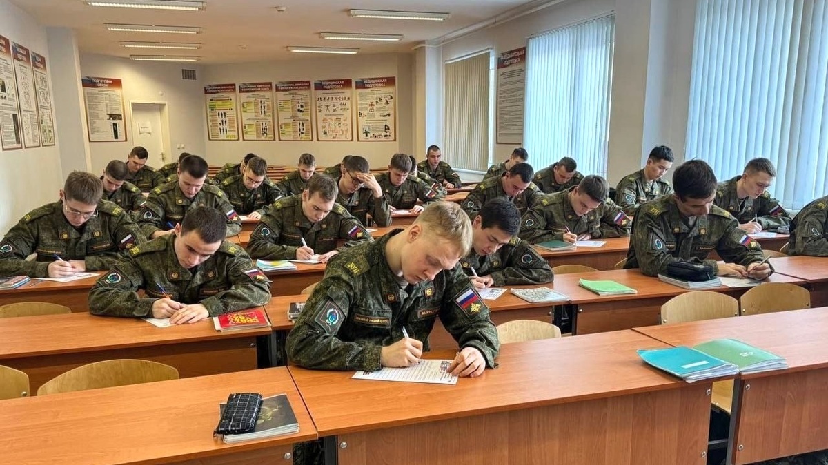   Югорчане могут получить инженерную профессию в военном училище