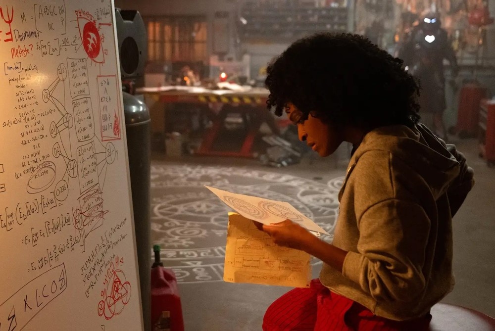     Кадр из сериала «Железное Сердце» (2025)