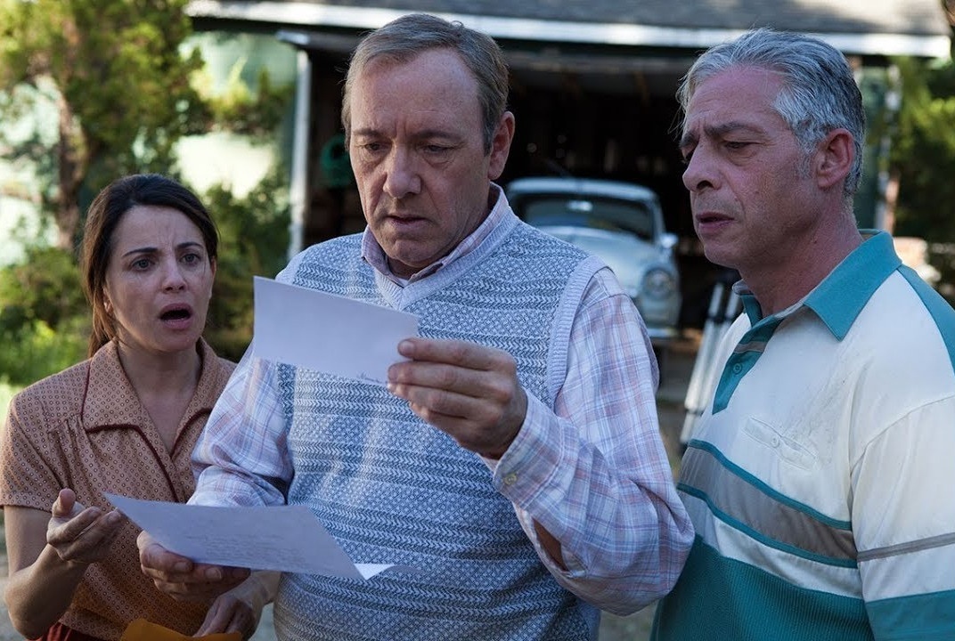 Кадр из фильма "Конверт" (2012)