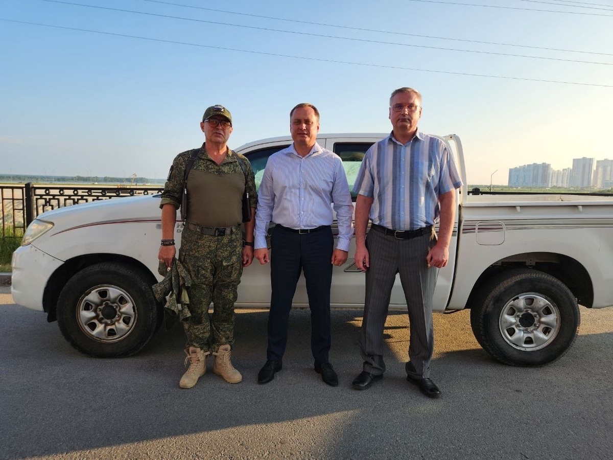    Из Сургута в зону СВО передали автомобиль