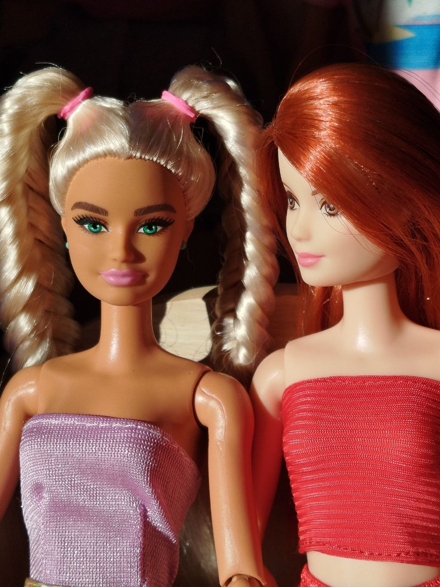 барби Экстра и Кристен на теле Беллатрисы