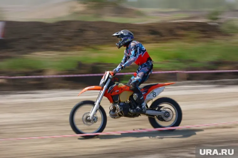 Дмитрий Махонин поручил проверить локации, где чаще всего замечены питбайки
Фото: Екатерина Сычкова © URA.RU