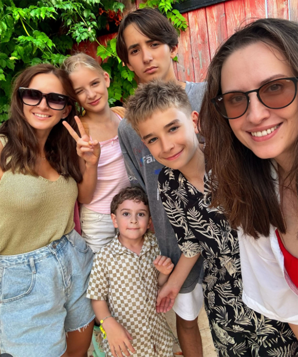 Рита Агибалова и Ольга Гажиенко со своими детьми. Фото: соцсети Риты Агибаловой