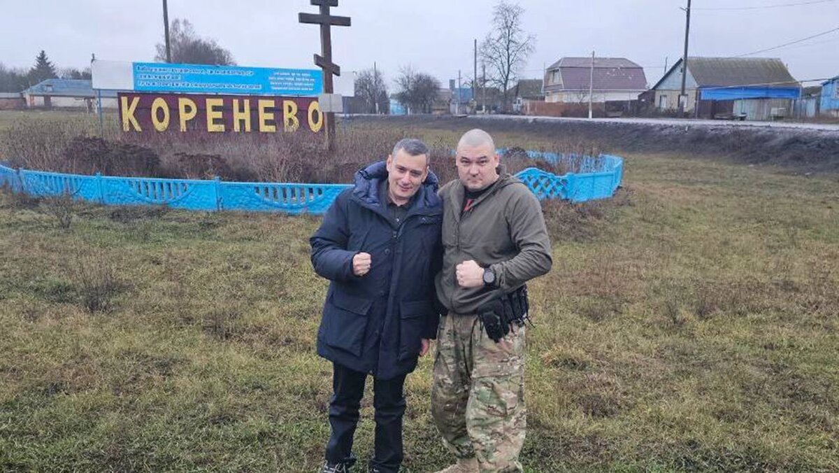   @Hinshtein / Telegram- Генерал-майор Михаил Гудков (справа)