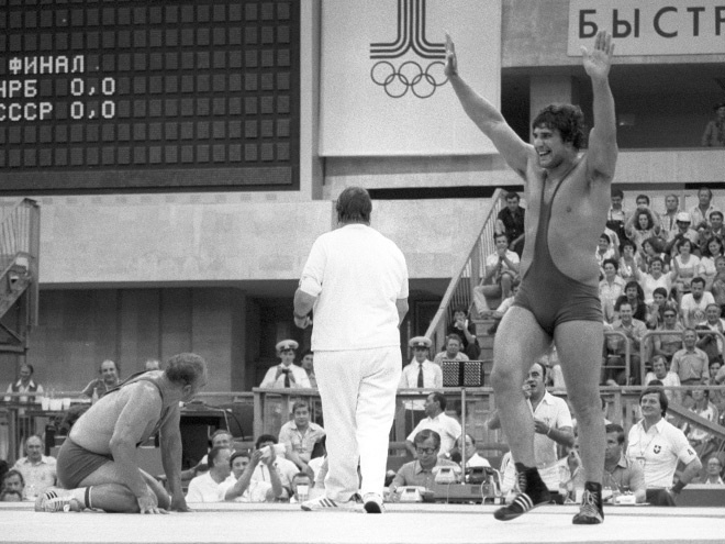 Колчинский - победа.