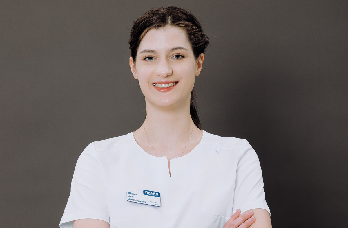 Анна Александровна ведёт приём взрослых и детей в филиале на Советской армии, 9. 