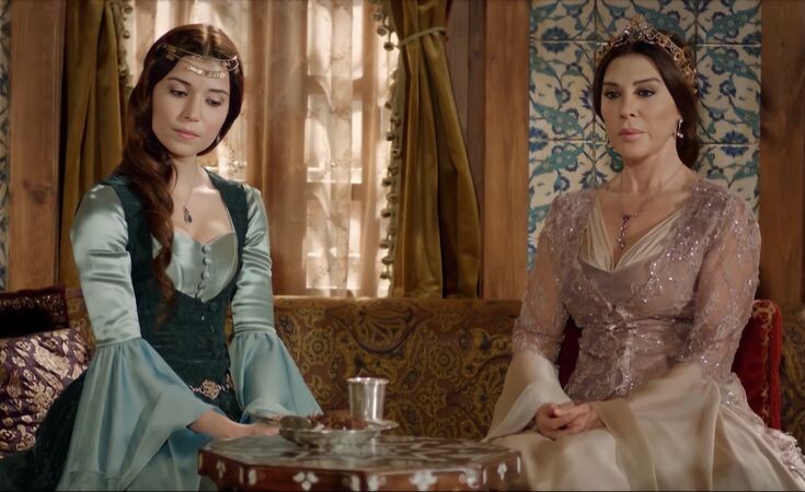 Валиде и Хатидже. 