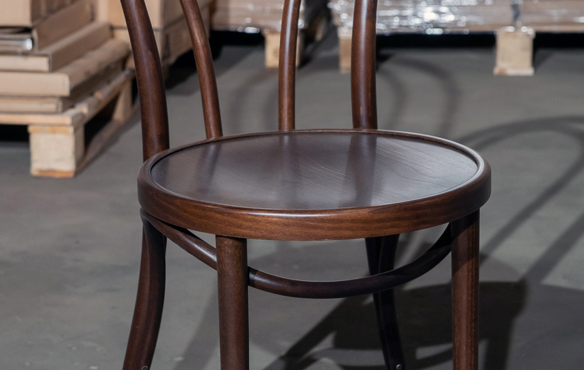 Венский стул: как изогнутая древесина покорила мир. История, секреты и легенды самого знаменитого стула планеты