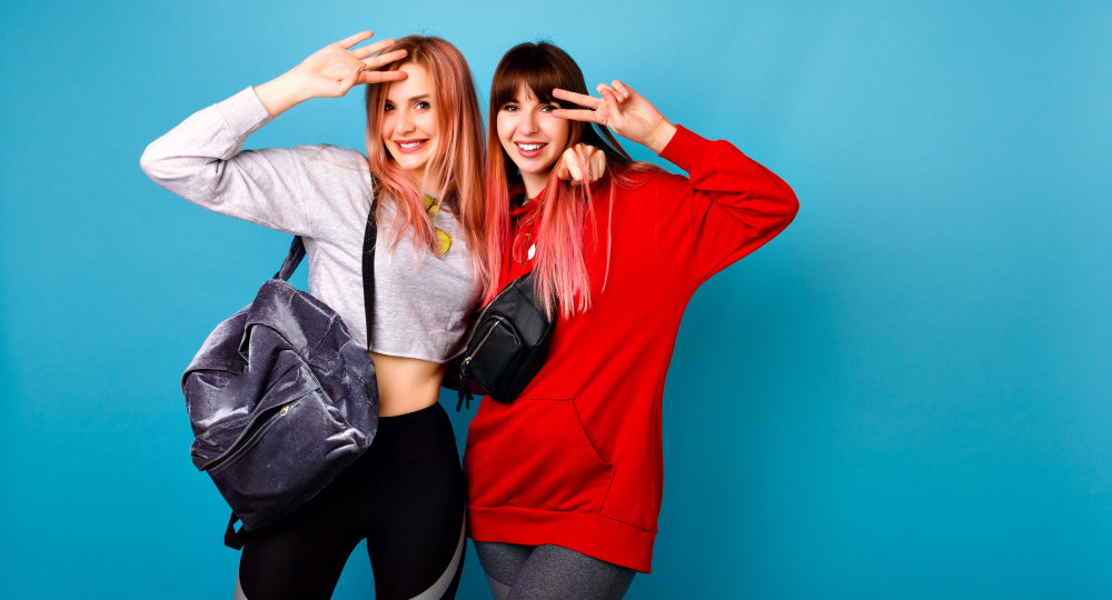 Спортивный стиль в одежде: как создать модный женский спорт-образ в 2025 году