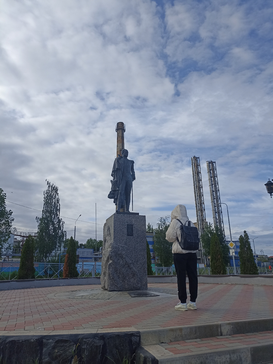 Памятник Александру Первому на набережной г. Сортавала