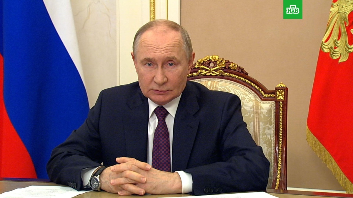    Путин провел совещание с членами правительства