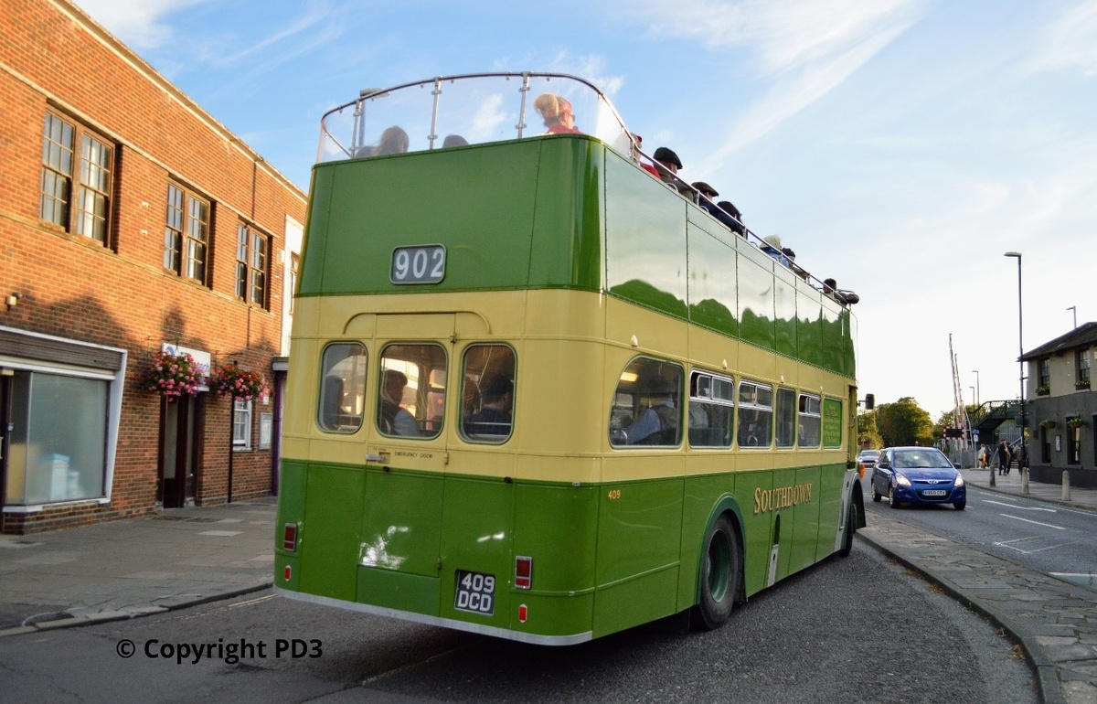 Leyland Titan PD1 сзади. Источник фото: Pinterest.ru