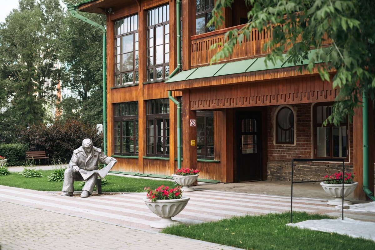 Дом Свердловского творческого союза журналистов. Фото Галины Жигаловой