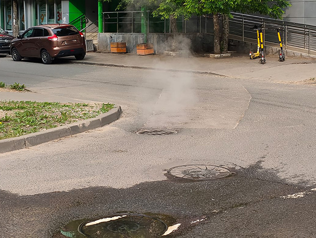 На Сахаровском шоссе в Твери сегодня лучше не парковаться