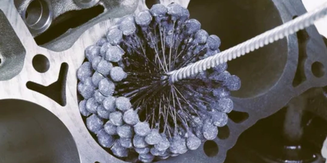 Чугунные двигатели больше не производятся, хотя они известны своей надежностью. Причины этого решения остаются загадкой.