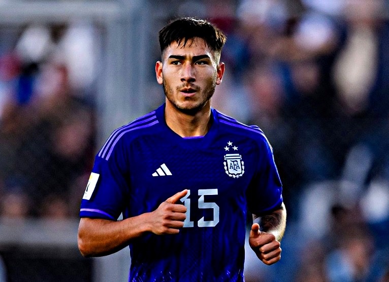Ни Рафаэль Маркес во второй команде, ни Хави в главной не разглядели потенциал молодого аргентинца