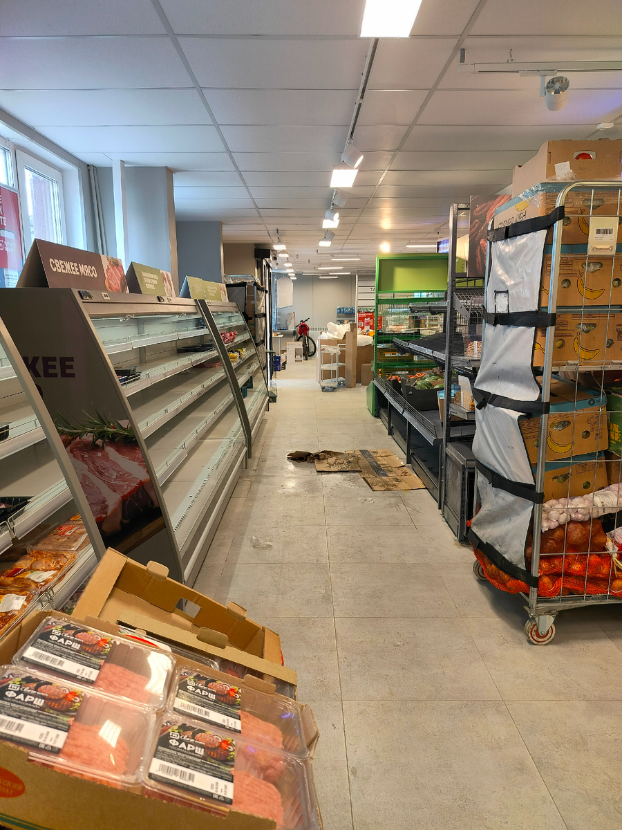 Магазин перед открытием. Поле предстоящей работы