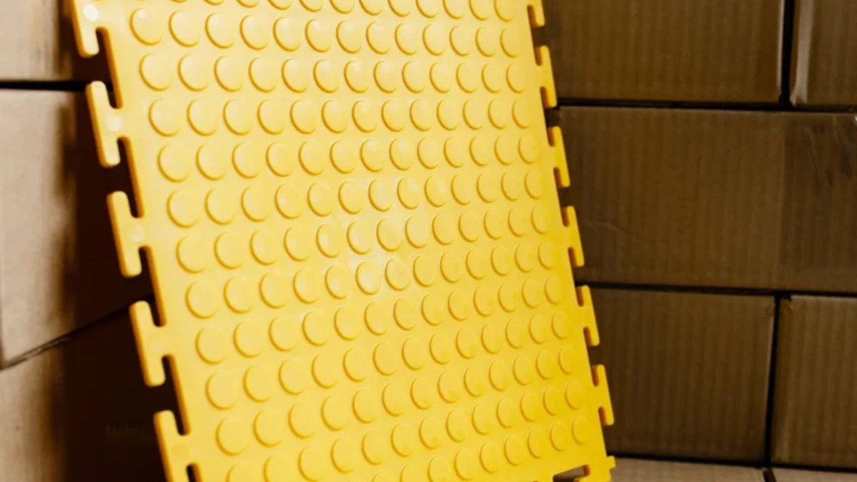 модульная плитка пвх +для гаража	