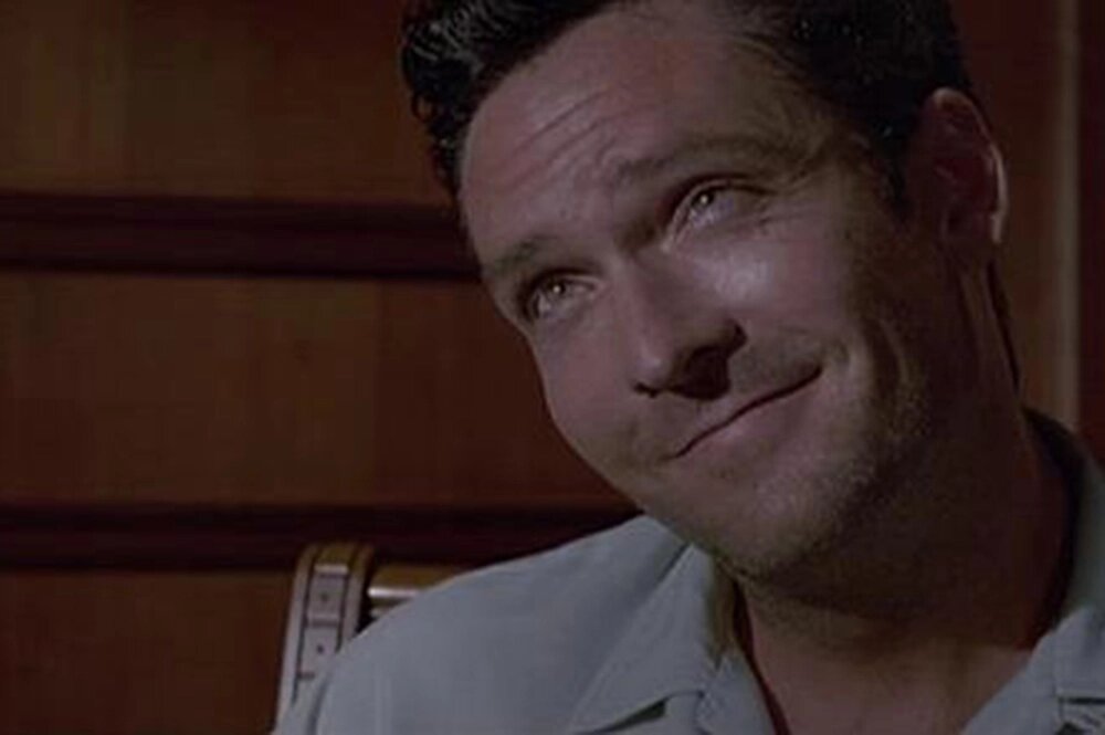    Майкл Мэдсен. Кадр из фильма «Бешеные псы» (1992)