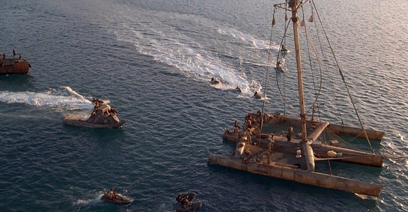 Кадр из фильма «Водный мир» (1995)