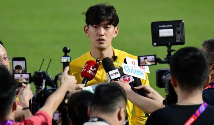 Да я просто порчу на понос навел, ничего такого!