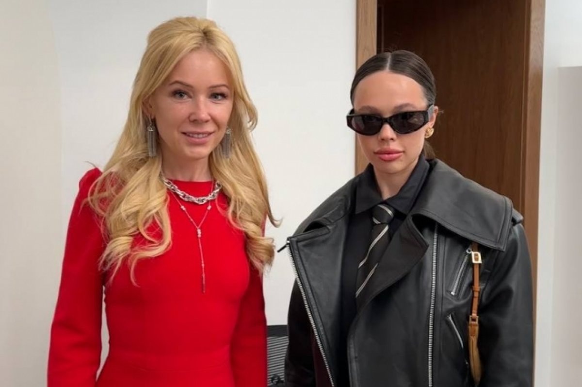 Вот они, красотки-патриотки! Все без кавычек, ибо и риспект и уважуха..