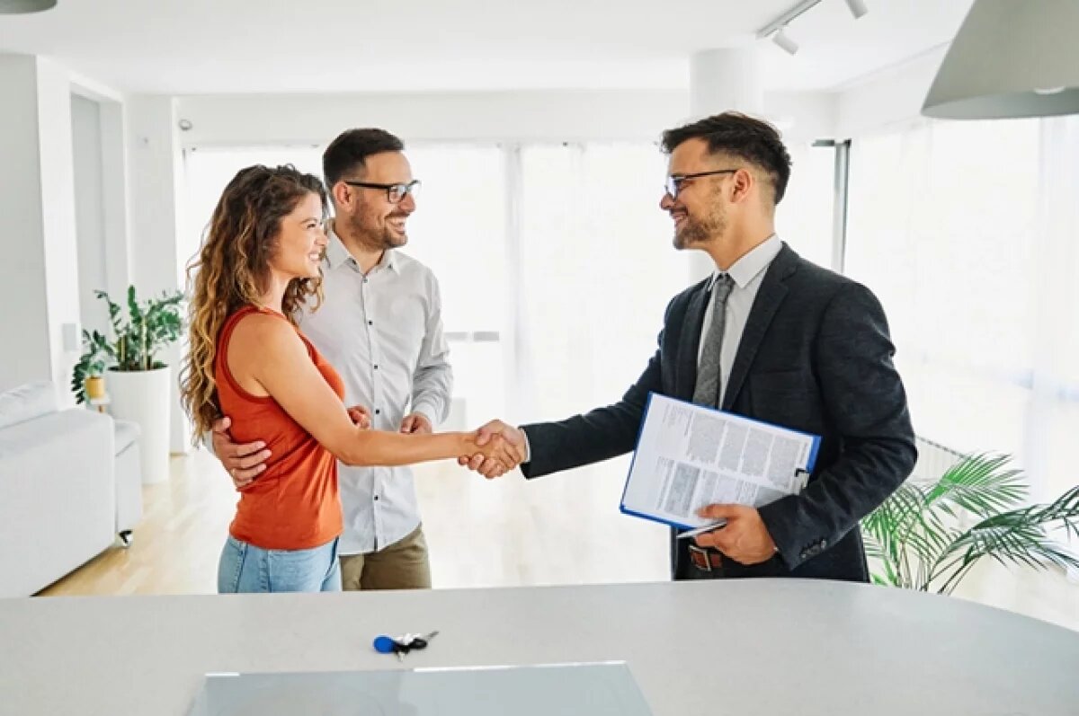    Квартиры разбирают туристы, студенты, а также приезжающие на заработки люди.