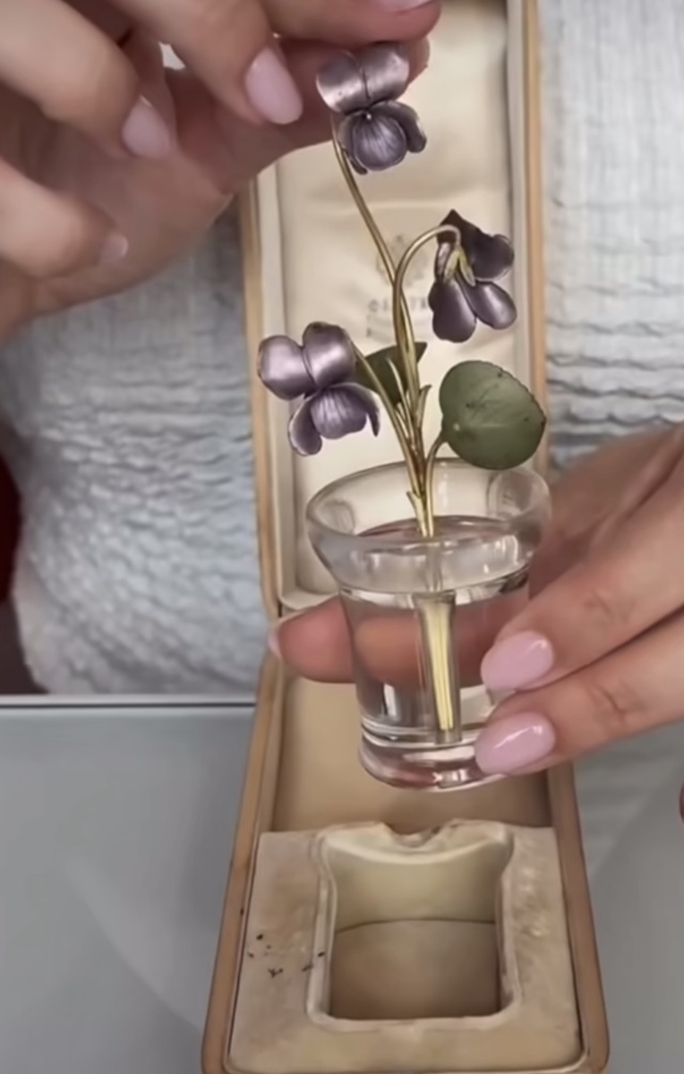 Christie’s Paris. Фаберже. 18,5-27,8 млн. Руб.