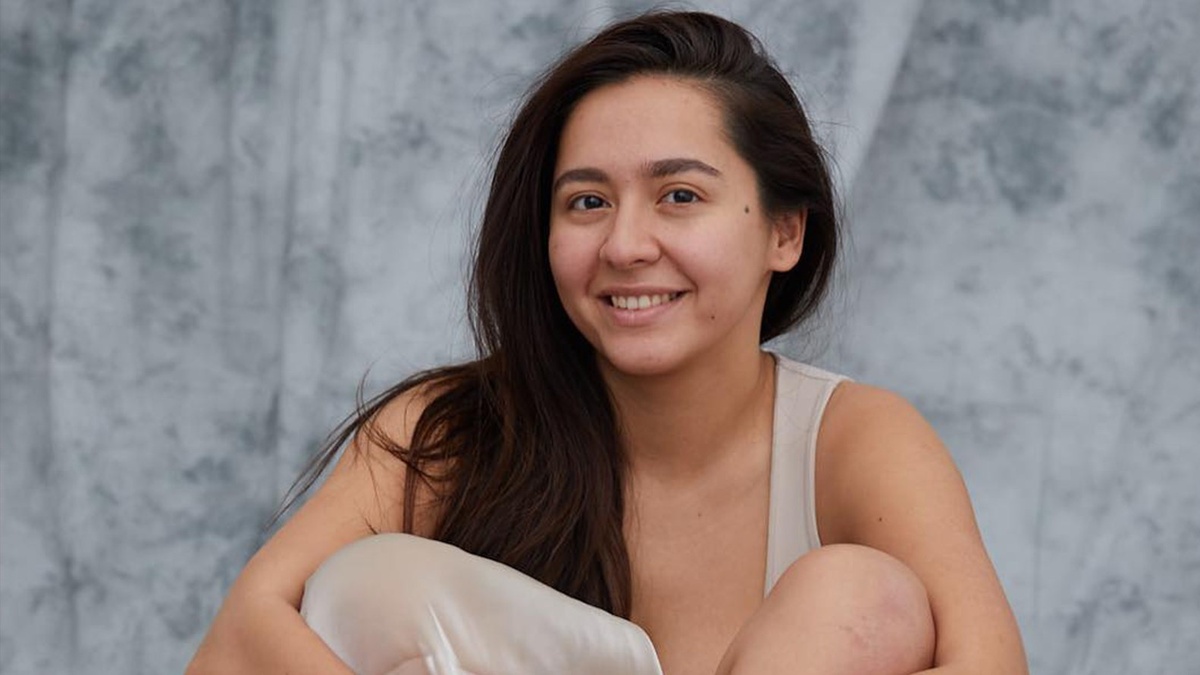 Певица Манижа