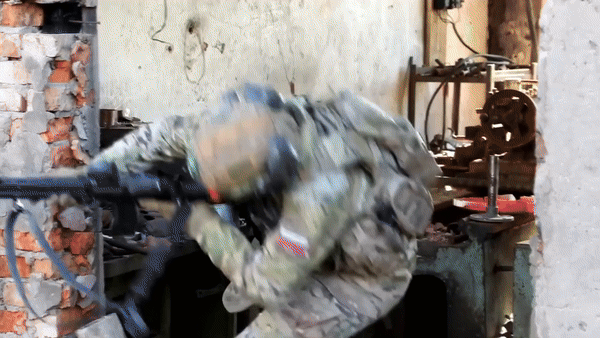 Обучение северокорейских пехотинцев//Видео из ТГ-канала "Пехота 20-й армии"