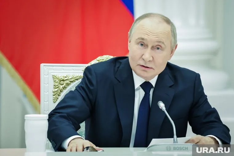  Беседа Путина и Трампа длилась около часа
Фото: Роман Наумов © URA.RU