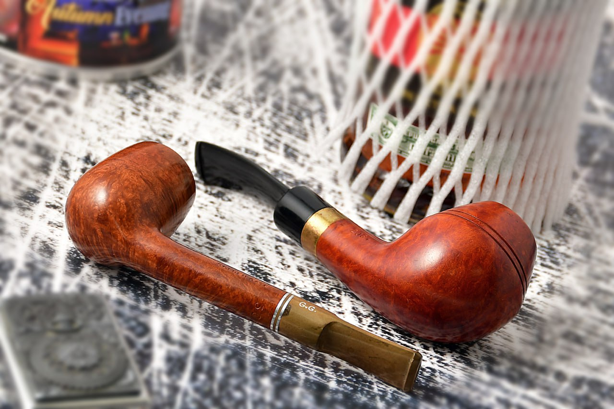 Польские курительные трубки GOLDEN GATE (https://supertabak.su/catalog/5971/) и Ryszard Filar (https://supertabak.su/catalog/1445/)