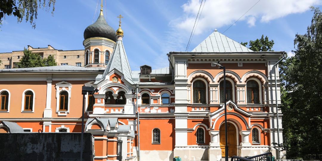 Митрополичьи покои Троице-Сергиева подворья, загубленные и снова спасенные