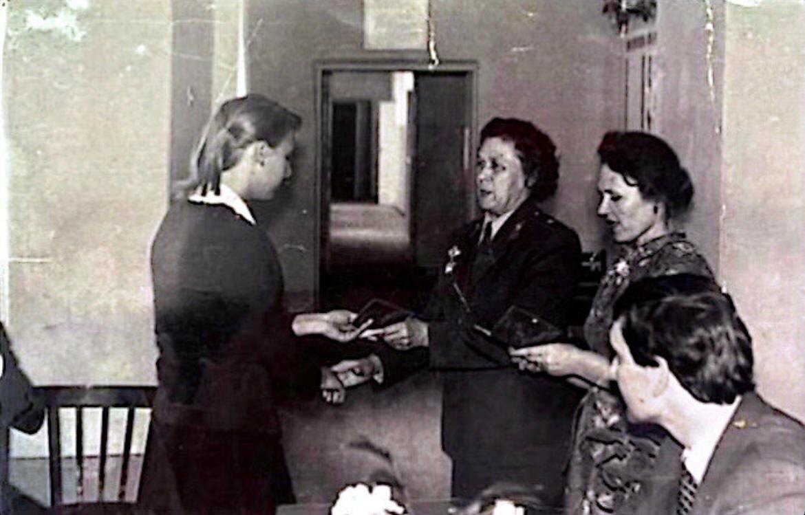 Первый выпуск училища №82