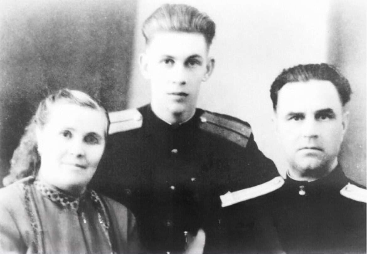 Семья Ивана Дрыгина, командира партизанского отряда 