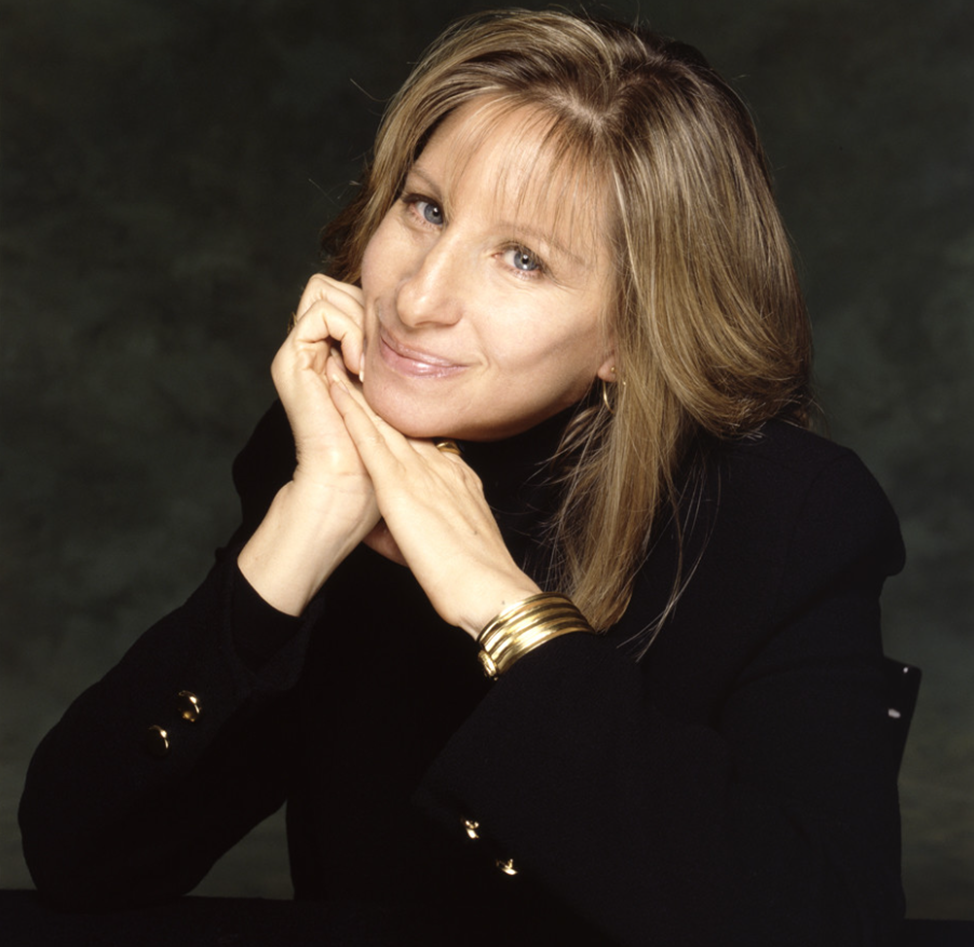Барбра Стрейзанд (Barbra Streisand) — режиссёр, исполнительница главной роли и песен к фильму «У зеркала два лица».