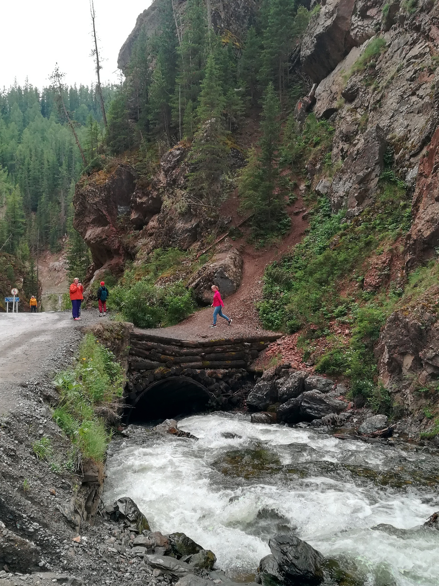 БУРНЫЕ ГОРНЫЕ РЕКИ И ГОРЫ - ЭТО АЛТАЙ