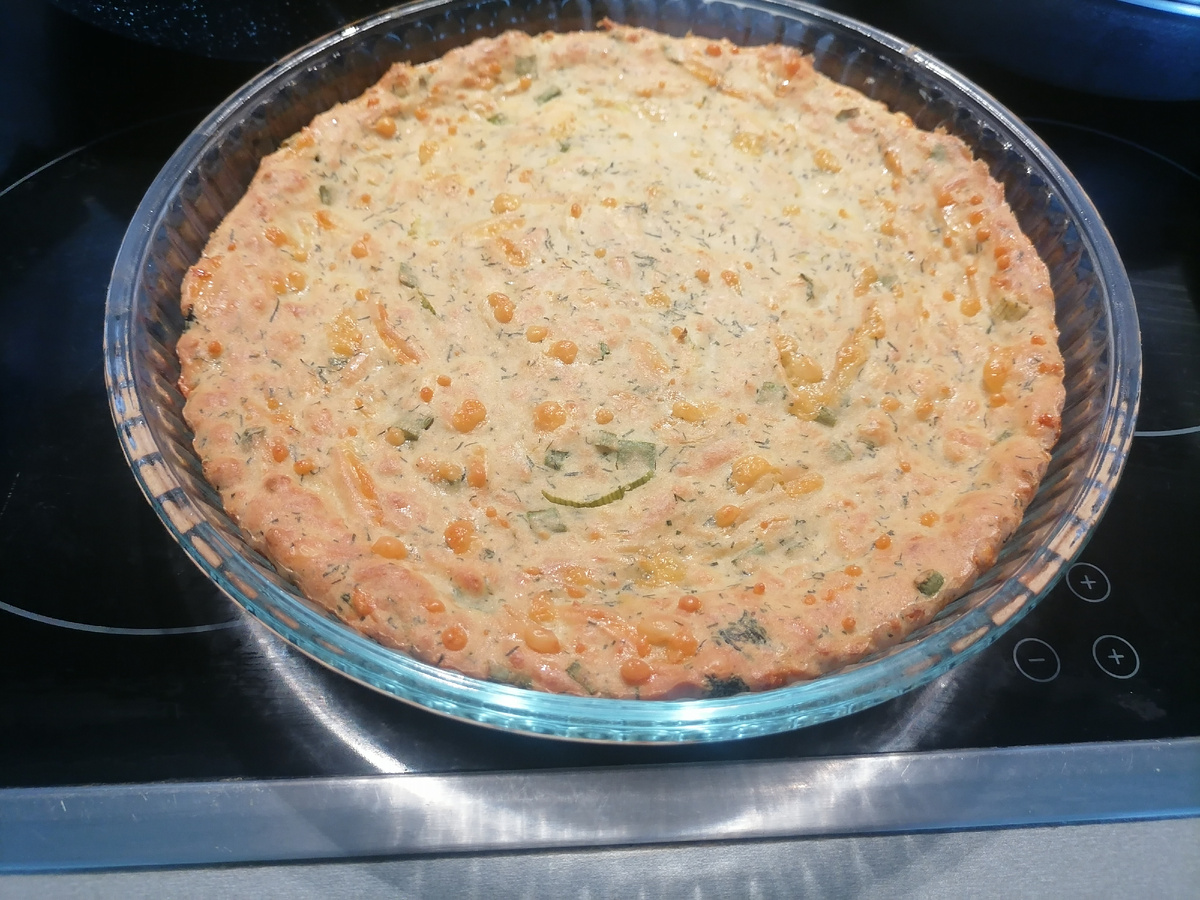 Пирог с тремя видами сыра(адыгейский, масдам, российский) 