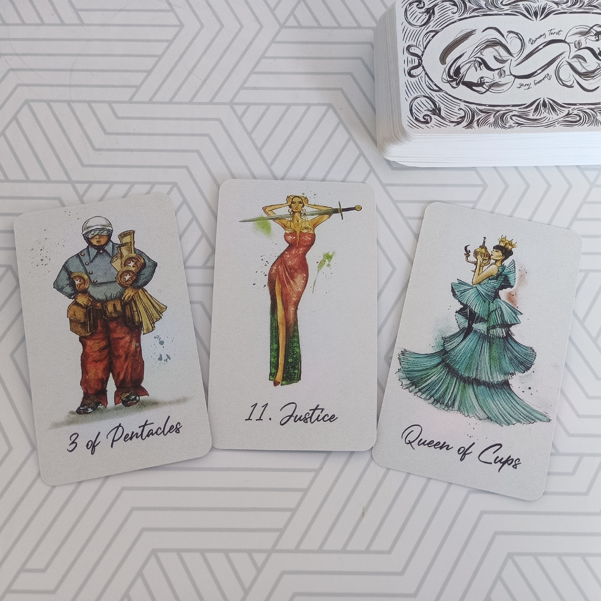 Расклад для человека, который сейчас обучается или исследует новый интерес.  Надëжность и компитентность его основа.. Справедливый и отвецтвенный. Ценит как качество работы, так и качество отношений. Принципиальный, справедливый, отвецтвенный. Глубоко чувствительный и  эмпатичный человек. 