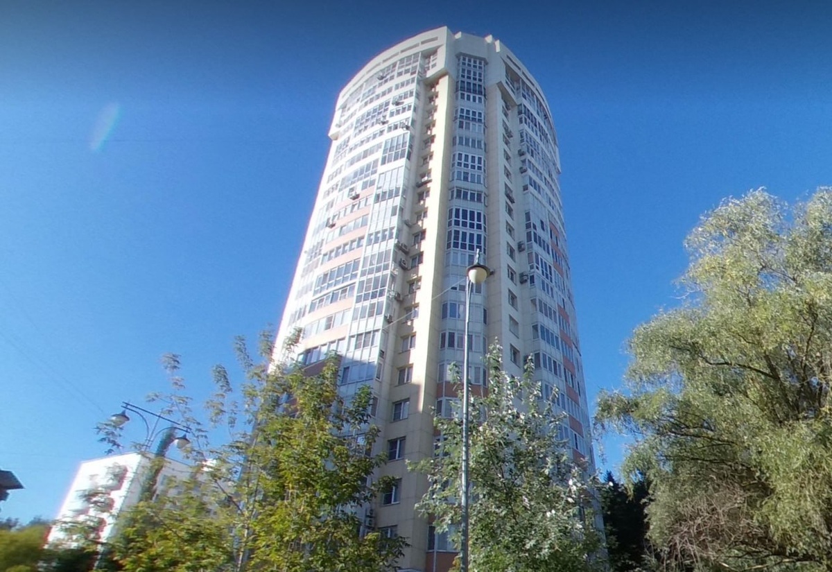    Вице-президент «Транснефти» Андрей Бадалов выпал из окна