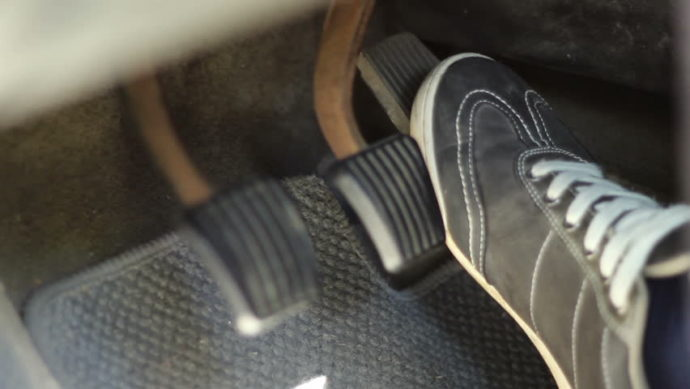 Только эта скорость обеспечит минимальный расход; превышение ее обернется быстрым опустошением бака