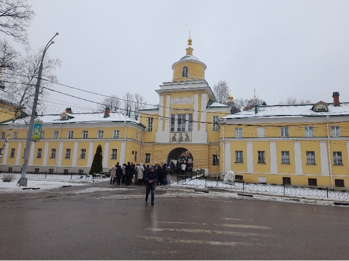 Ворота монастыря