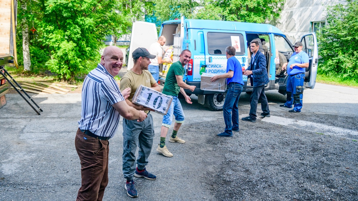    Из Ханты-Мансийска отправили 20 тонн груза в помощь бойцам СВО