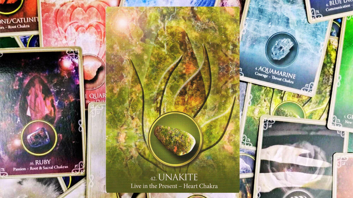 Унакит. Photo «Eternal Crystals Oracle» Jade-Sky