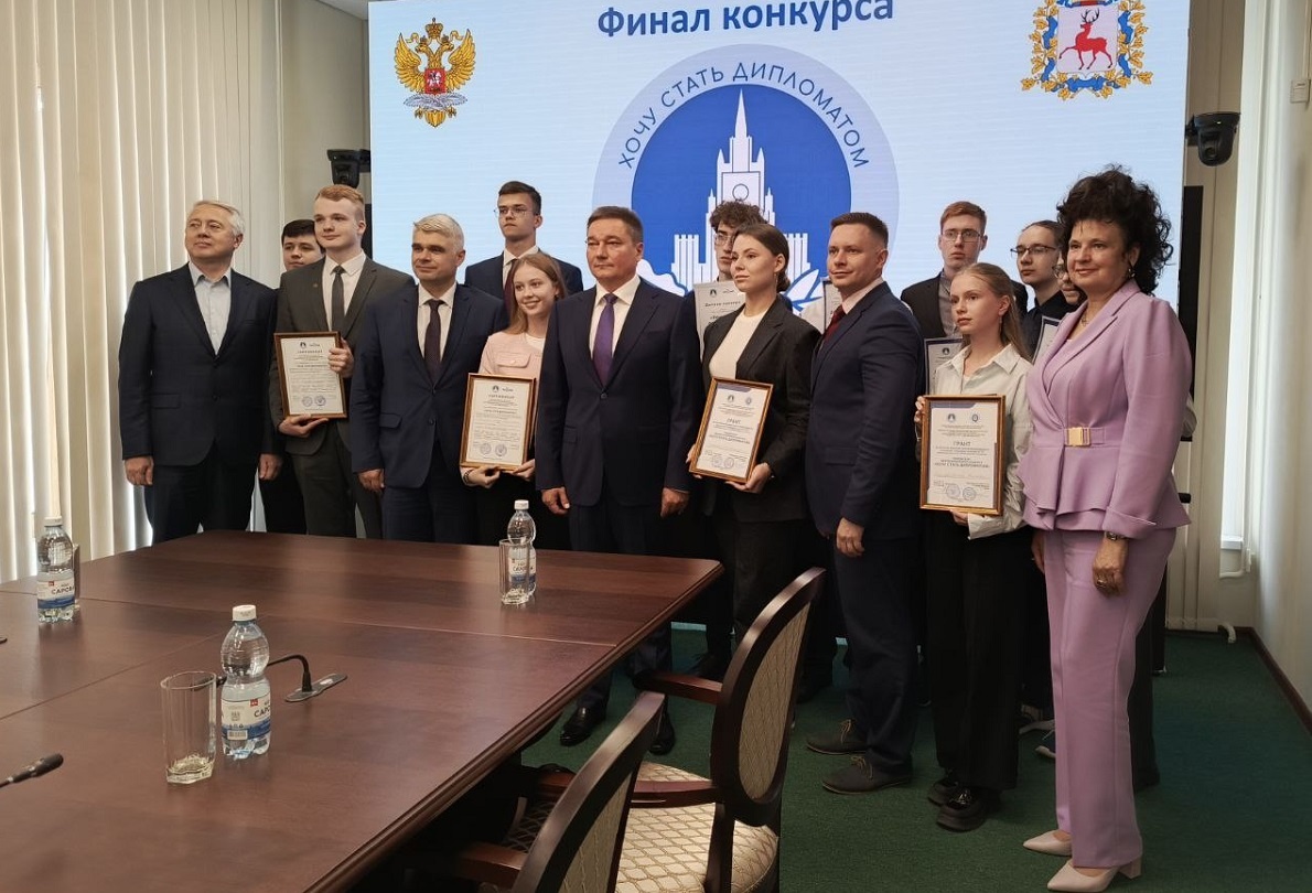    Из 60 участников до последнего этапа смогли дойти только 12
