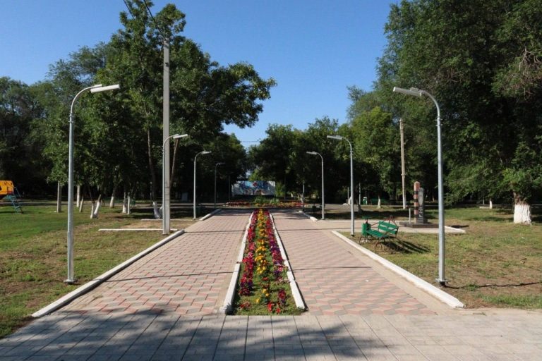    В Акбулаке завершили благоустройство парка Победы в рамках нацпроекта Мария Чалкина